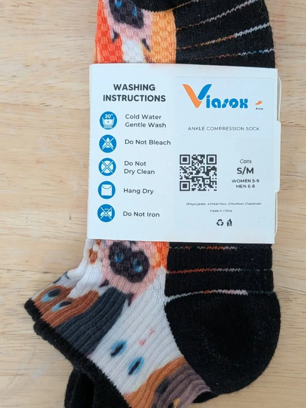 Viasox Ankle Compression Socks - Cats pattern - Size S/M - NWT